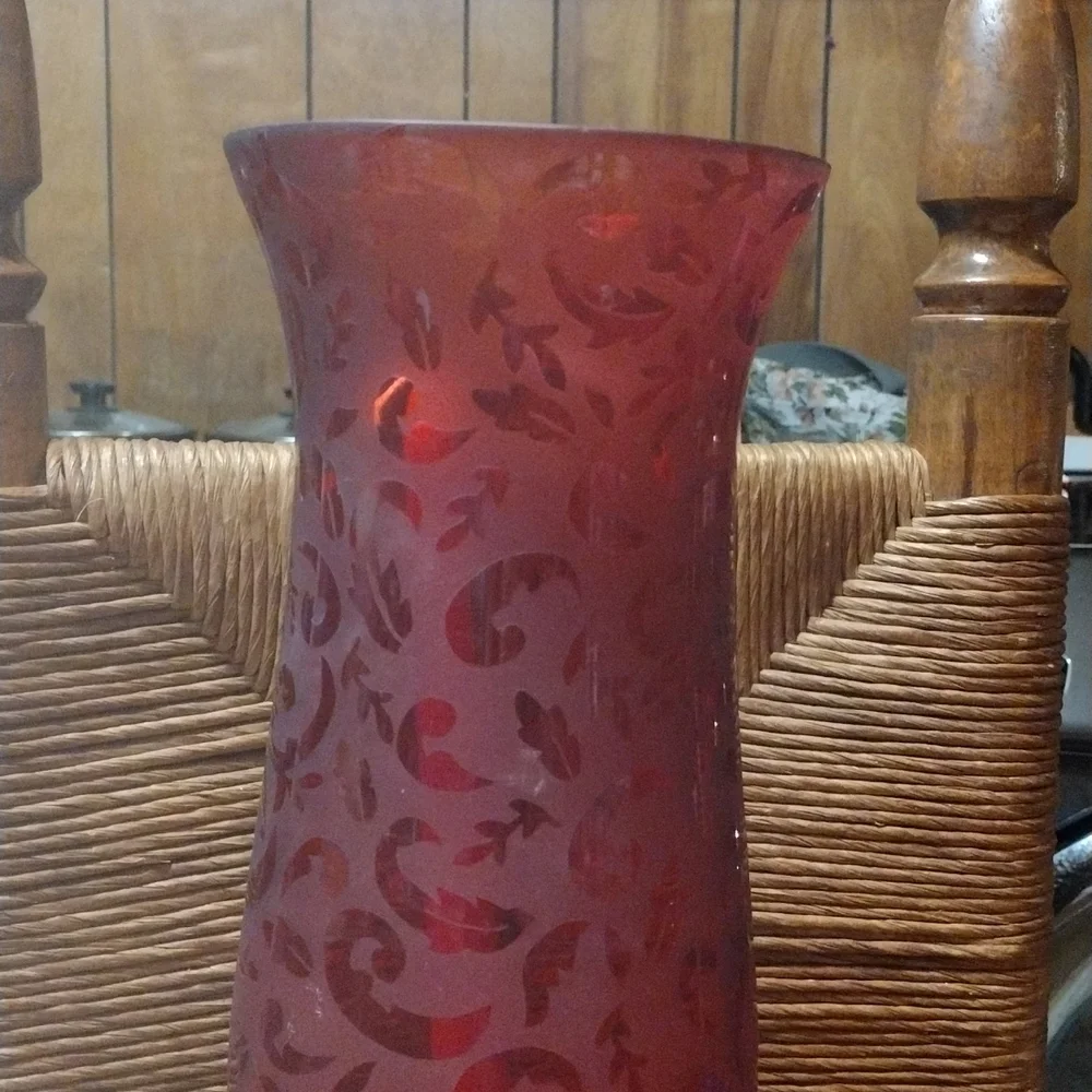 Gorgeous Pre-owned hurricane etch glass and metal candle holder - Picture 2 of 5